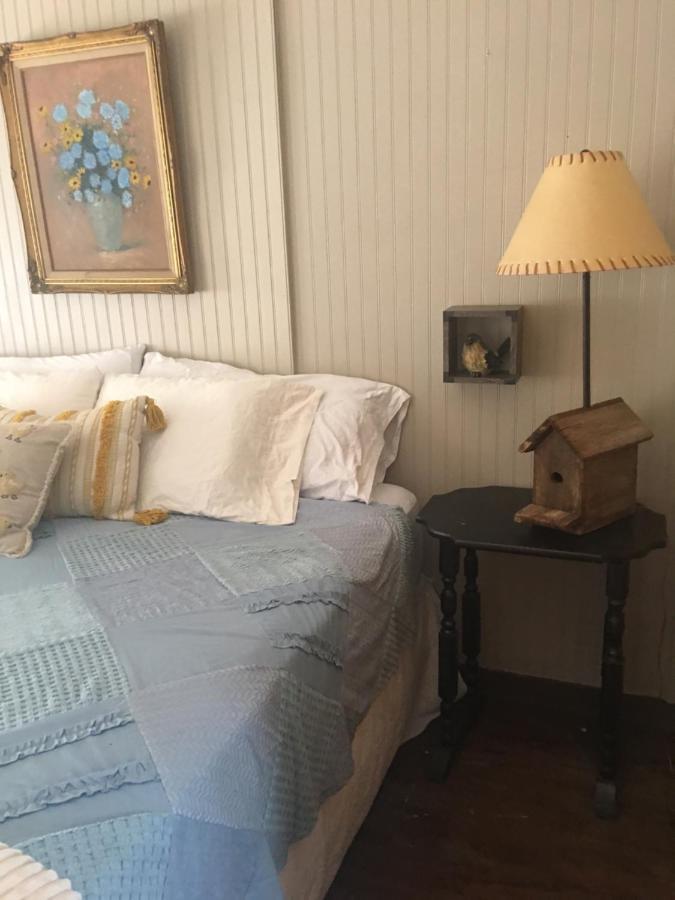Acorn Hideaways Canton Sweet Tweet Guesthouse King Bed מראה חיצוני תמונה